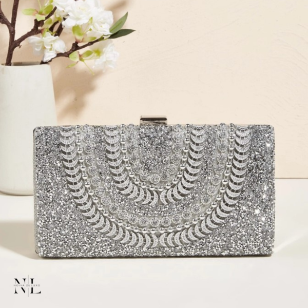 Bolsa Clutch texturizada Pedrarias- Kácie